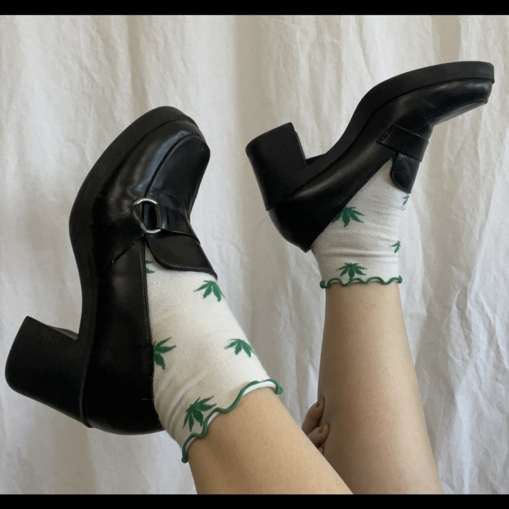 Mudd chunky black heels